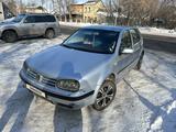 Volkswagen Golf 2002 года за 2 600 000 тг. в Караганда