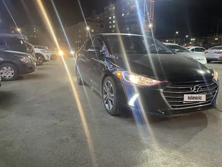 Hyundai Elantra 2017 года за 5 900 000 тг. в Атырау – фото 5