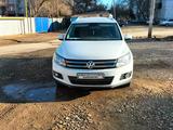 Volkswagen Tiguan 2014 года за 6 500 000 тг. в Актобе – фото 3