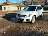 Volkswagen Tiguan 2014 года за 6 500 000 тг. в Актобе – фото 5
