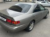 Toyota Camry 1998 года за 3 600 000 тг. в Талдыкорган – фото 3