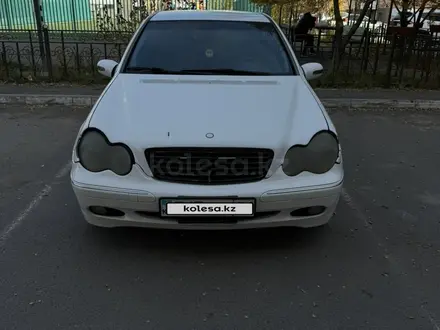 Mercedes-Benz C 240 2000 года за 1 850 000 тг. в Астана – фото 2