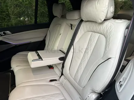 BMW X7 2021 года за 47 000 000 тг. в Алматы – фото 15