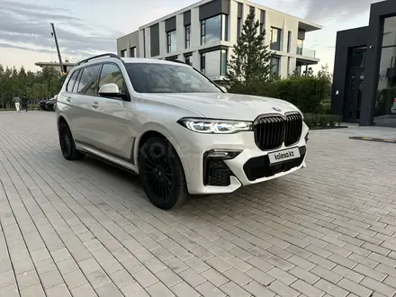 BMW X7 2021 года за 47 000 000 тг. в Алматы