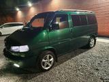 Volkswagen Caravelle 1997 года за 5 100 000 тг. в Караганда
