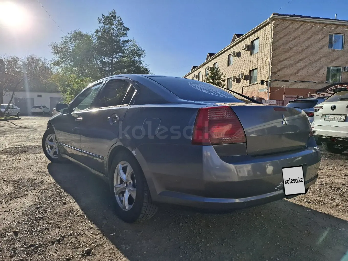 Mitsubishi Galant, 2004