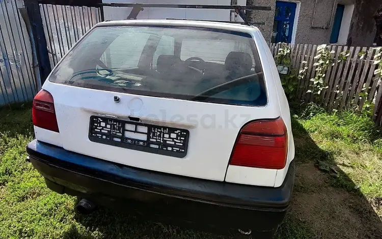 Volkswagen Golf 1993 годаfor310 000 тг. в Костанай