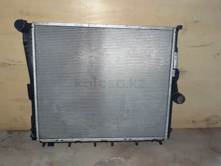 Радиатор Х3 за 45 000 тг. в Алматы – фото 2