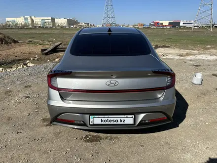 Hyundai Sonata 2020 года за 9 000 000 тг. в Астана – фото 4