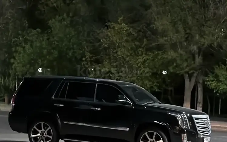 Cadillac Escalade 2016 года за 27 000 000 тг. в Алматы