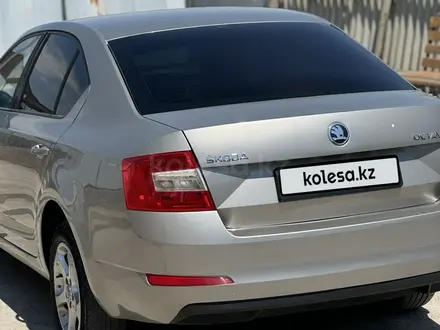 Skoda Octavia 2013 года за 3 800 000 тг. в Атырау – фото 17