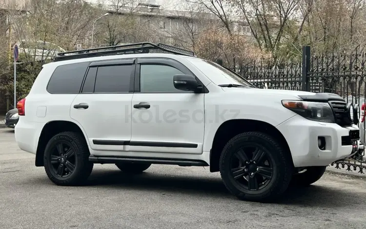Toyota Land Cruiser 2013 года за 19 900 000 тг. в Алматы