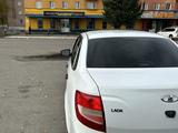 ВАЗ (Lada) Granta 2190 2015 года за 1 600 000 тг. в Алтай – фото 4