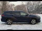 Toyota Highlander 2021 года за 23 000 000 тг. в Усть-Каменогорск – фото 3