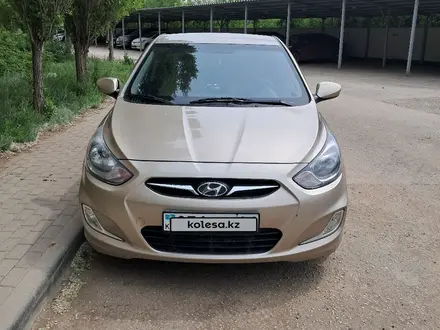 Hyundai Solaris 2011 года за 4 500 000 тг. в Актобе – фото 3