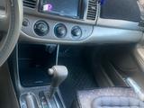 Toyota Camry 2002 годаүшін4 500 000 тг. в Караганда – фото 3