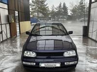 Volkswagen Golf 1997 годаүшін2 650 000 тг. в Алматы