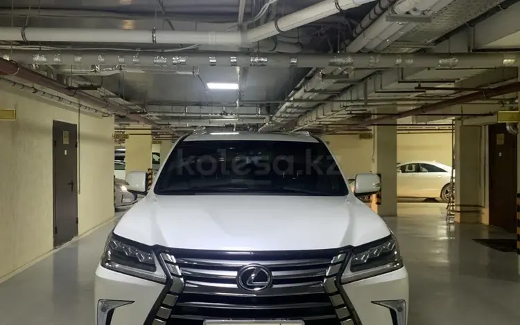 Lexus LX 570 2017 года за 49 000 000 тг. в Астана