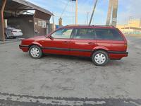 Volkswagen Passat 1993 годаүшін2 100 000 тг. в Тараз