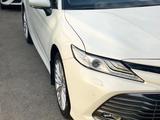 Toyota Camry 2019 года за 14 500 000 тг. в Алматы – фото 5