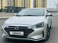 Hyundai Elantra, 2020