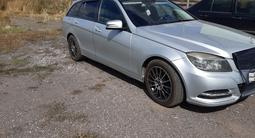 Mercedes-Benz C 200 2009 года за 4 700 000 тг. в Караганда – фото 3