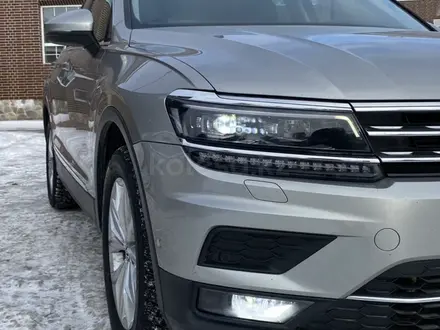 Volkswagen Tiguan 2017 года за 11 290 000 тг. в Костанай – фото 16