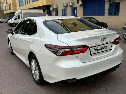 Toyota Camry 2023 года за 15 700 000 тг. в Алматы – фото 3