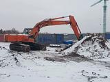 Hitachi  Гусеничные 2000 годаүшін15 500 000 тг. в Астана – фото 4