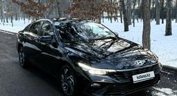 Hyundai Elantra 2024 годаfor11 350 000 тг. в Алматы – фото 4