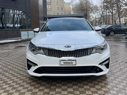 Kia Optima 2017 года за 8 600 000 тг. в Шымкент