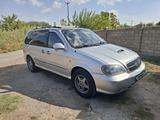Kia Carnival 2005 годаүшін2 500 000 тг. в Шымкент