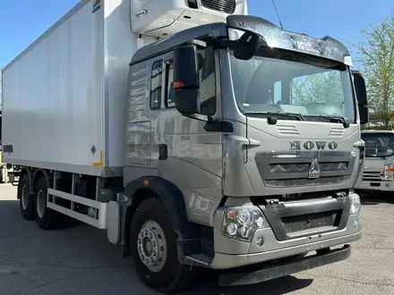 Howo  T5G 6 4 рефрижератор с гидробортом 2026 года за 51 300 000 тг. в Алматы – фото 4