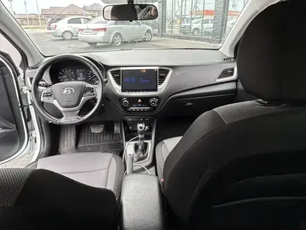 Hyundai Accent 2018 года за 6 800 000 тг. в Шымкент – фото 14