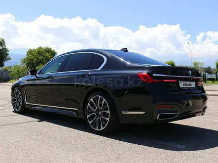 BMW 740 2020 года за 53 000 000 тг. в Алматы – фото 8