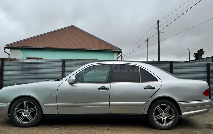 Mercedes-Benz E 280 1996 года за 2 800 000 тг. в Кокшетау