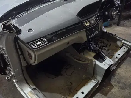 TitanAuto Mercedes E200 W212 рест овкат на разбор за 500 000 тг. в Астана – фото 5