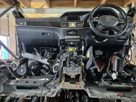 TitanAuto Mercedes E200 W212 рест овкат на разбор за 500 000 тг. в Астана – фото 11