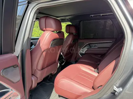 Land Rover Range Rover 2025 года за 118 000 000 тг. в Алматы – фото 11