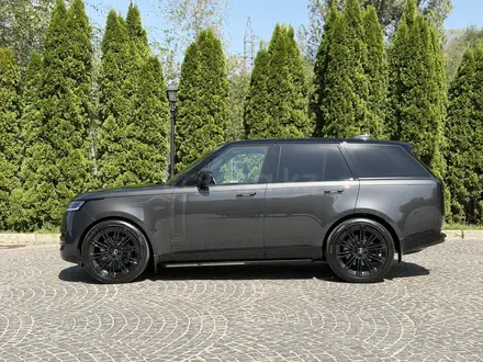 Land Rover Range Rover 2025 года за 118 000 000 тг. в Алматы – фото 5