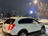 Chevrolet Captiva 2014 года за 8 150 000 тг. в Алматы – фото 2