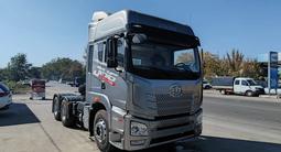 FAW  НОВЫЙ В МАСЛЕ СЕДЕЛЬНЫЙ ТЯГАЧ 6*4 FAW 2026 года в Тараз – фото 2
