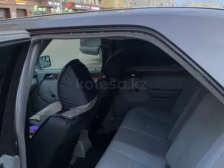 Mercedes-Benz E 220 1995 года за 1 850 000 тг. в Астана – фото 10