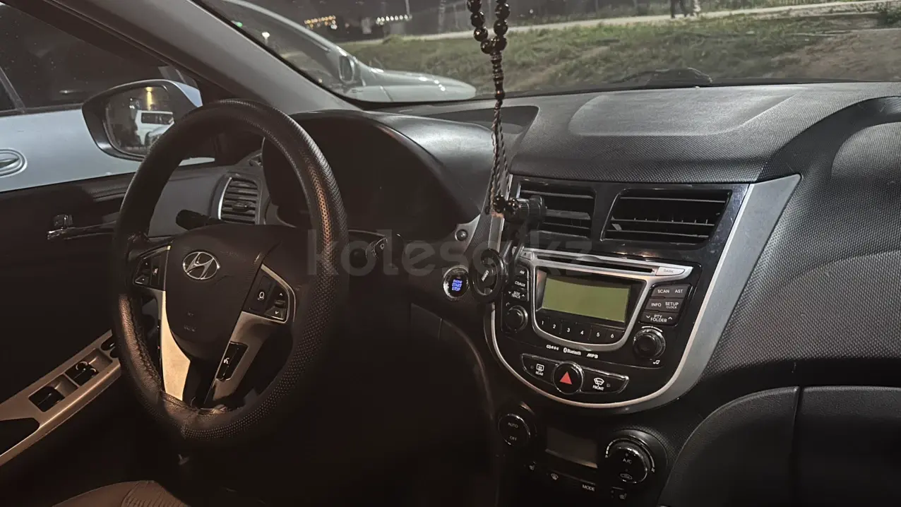 Hyundai Accent, 2013