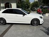 Mercedes-Benz E 200 2014 года за 11 000 000 тг. в Алматы – фото 3