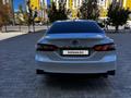 Toyota Camry 2019 года за 14 500 000 тг. в Актау – фото 10