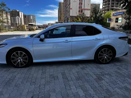 Toyota Camry 2019 года за 14 500 000 тг. в Актау – фото 11
