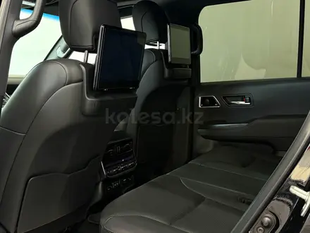 Toyota Land Cruiser Premium 2021 года за 50 000 000 тг. в Астана – фото 11