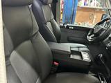 Toyota Land Cruiser 2021 года за 35 000 000 тг. в Атырау – фото 4
