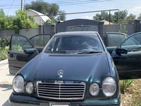 Mercedes-Benz E 230 1997 годаүшін2 250 000 тг. в Алматы